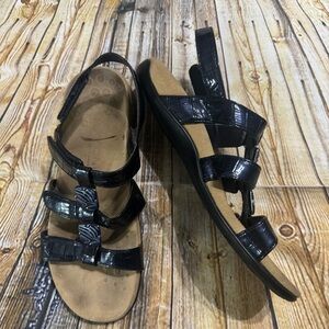 Vionic Blue Croc Print Slingback Sandals Women’s Size 8